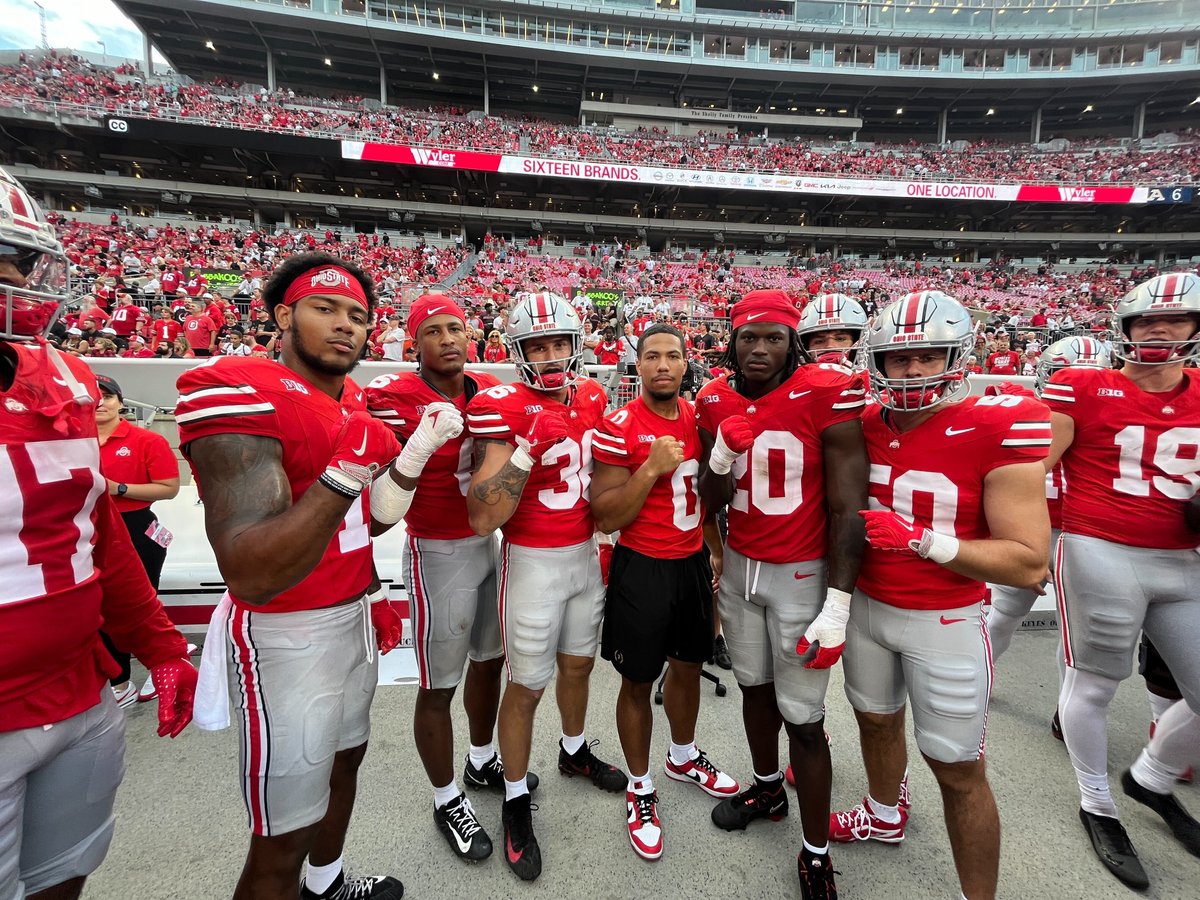 OhioStateFB's tweet photo. ✊ https://t.co/NZWjYIPDRO