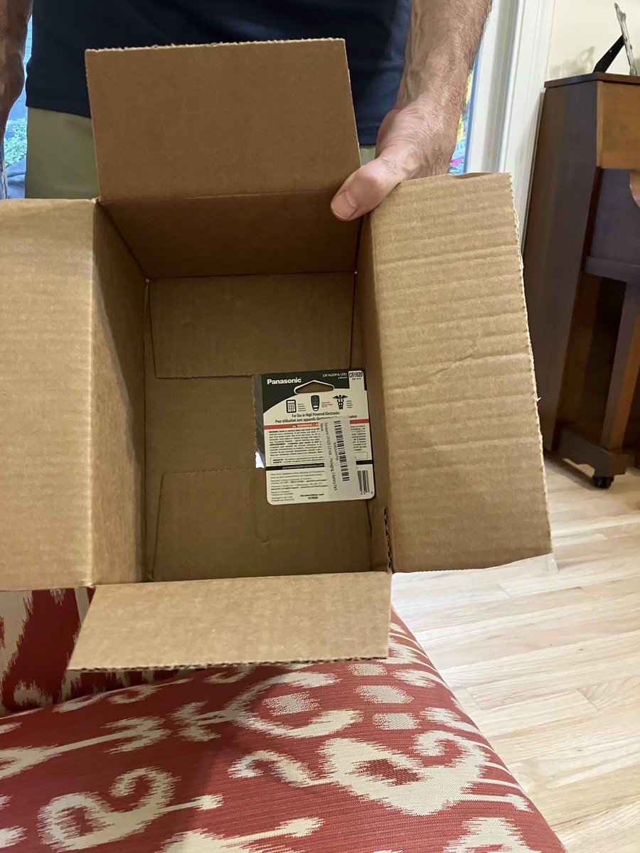 C’mon ⁦<a href="/amazon/">Amazon</a>⁩ ! This is the last straw in term of #overpackaging. Common sense please! #waste #overuse #saveresources