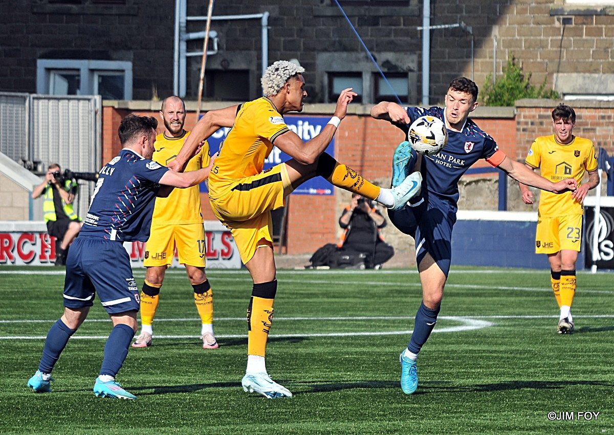JimFoy7's tweet image. All the pictures from Raith Rovers v Livingston are now available on the @RaithRovers website.
raithrovers.net/matches/raith-…