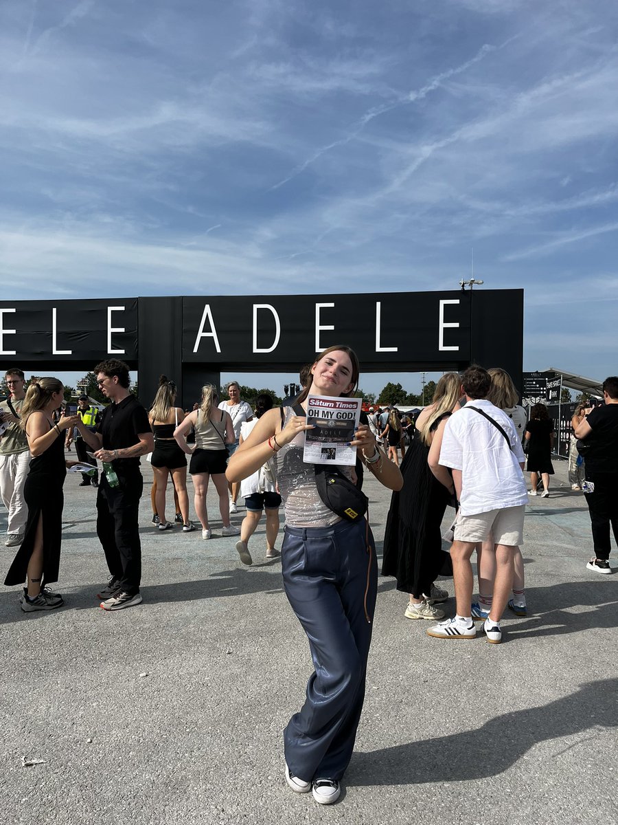 adelelover88's tweet image. the best day of my life♥️