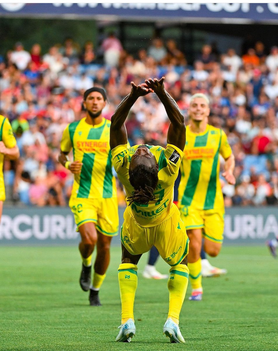 MSimon27 (M.O.N) tweet media