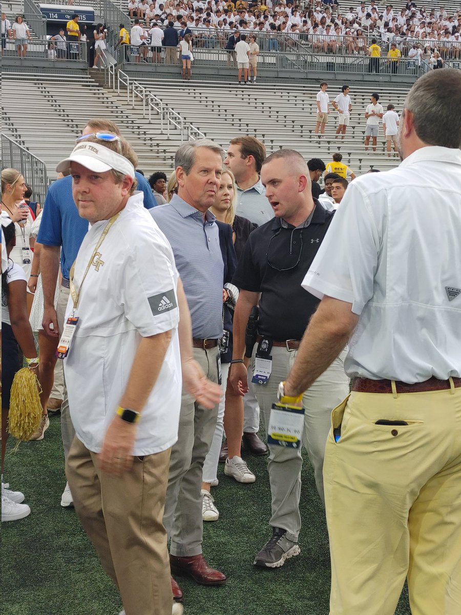 Alex Farrer tweet media