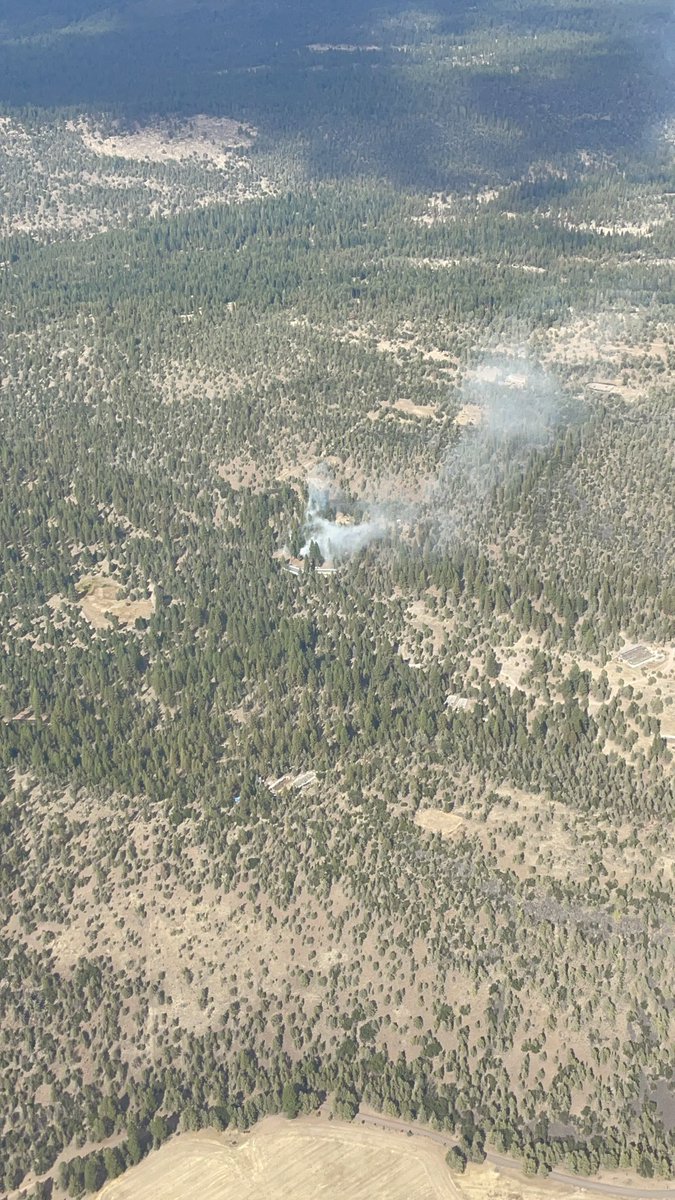 CALFIRESKU's tweet photo. #ChickenFire-(Update)Per chicken IC hose around the fire 2-3 acres. The cause remains under investigation. Evacuation warning remains in place. The forward rate of spread has been stopped. #CALFIRESKU2024 #BePrepared #ReadySiskiyou https://t.co/BcTdKp7o1q