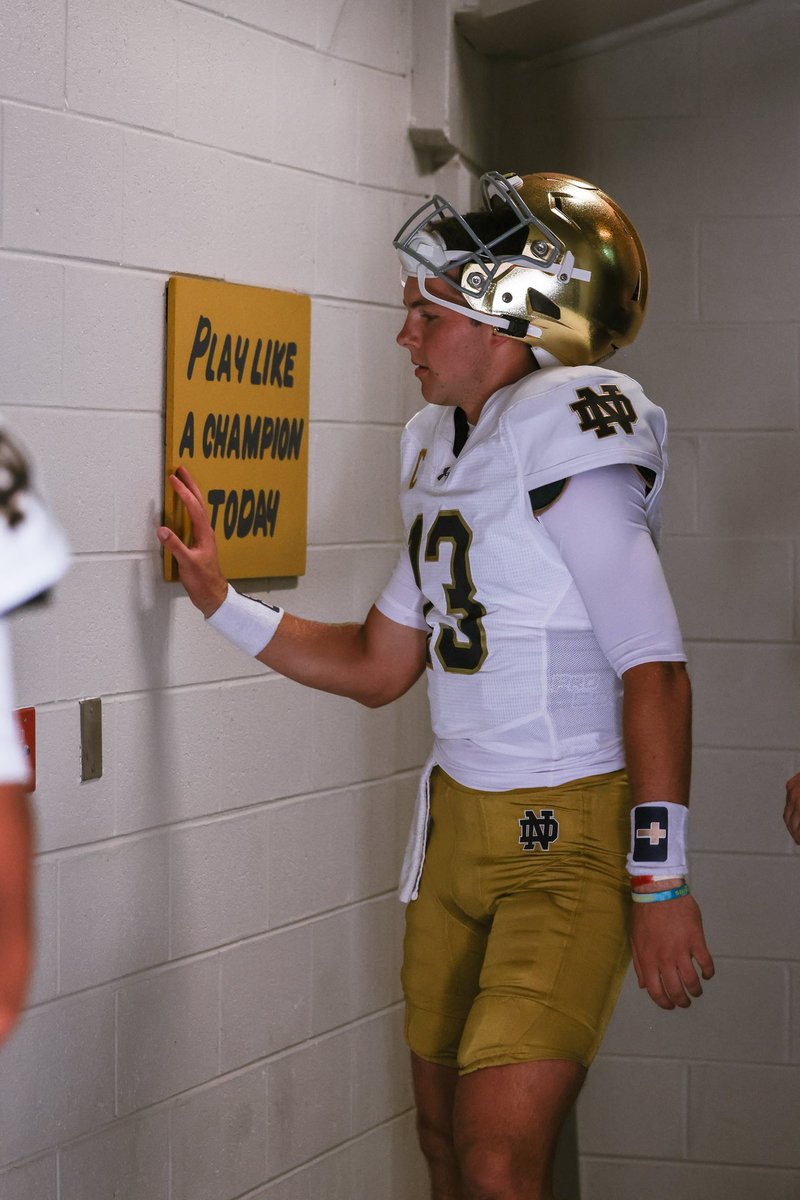 Notre Dame Football tweet media