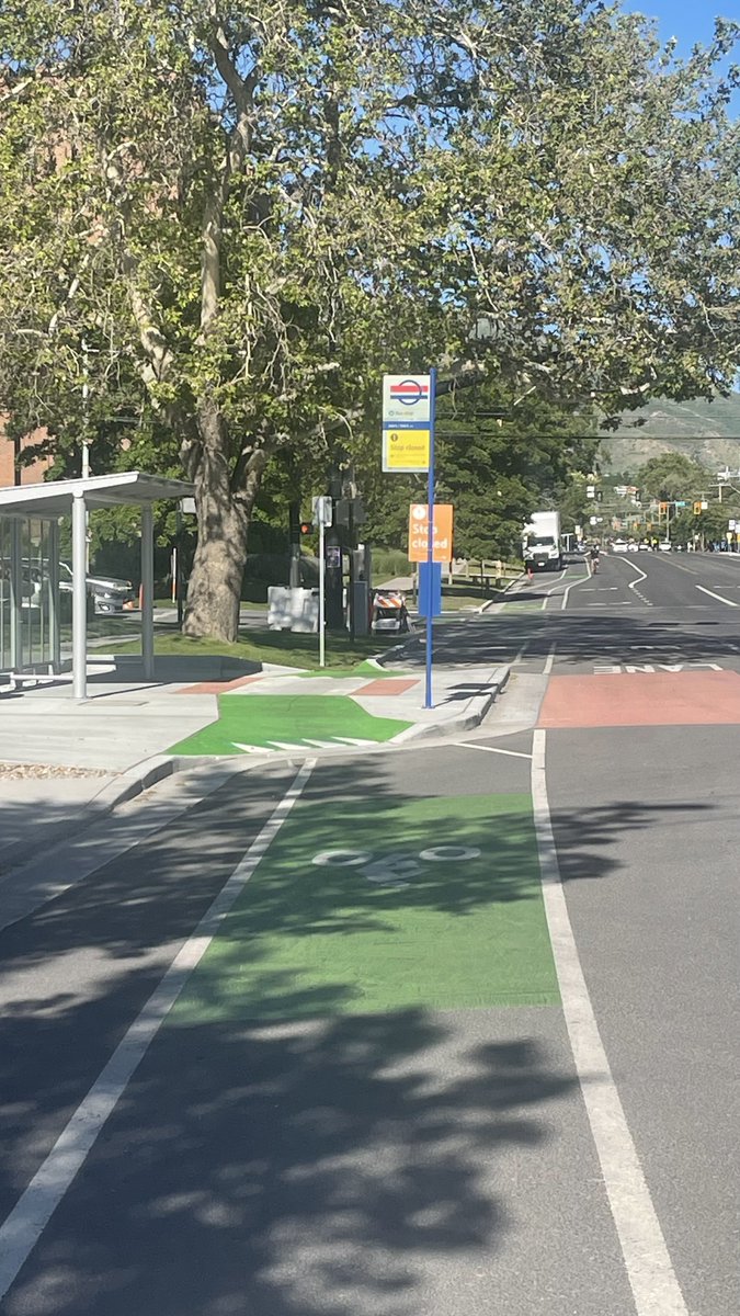 btruemn's tweet photo. @bikelakecity @cyclingutah @lukegarrott @slcmoves Yeah, the downhill bike lane on 200 S literally goes onto the sidewalk and through a bus stop in at least 2 places. Who decided that was a good idea?? https://t.co/4n4kyND5al
