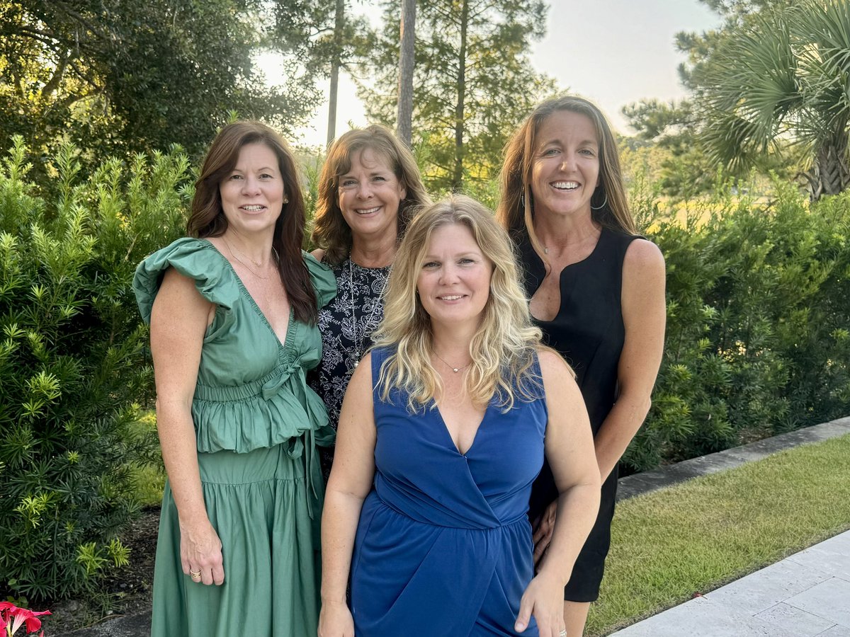 katiemooreteam's tweet photo. The Katie Moore Real Estate Team is soaking up the last days of summer by the pool,  and ready to dive into helping you find your dream home! 🏡✨ Whether you’re relaxing or house-hunting this weekend, we’re here to make your real estate dreams a reality!

📲 910-297-3093 https://t.co/xEVEq62SP8