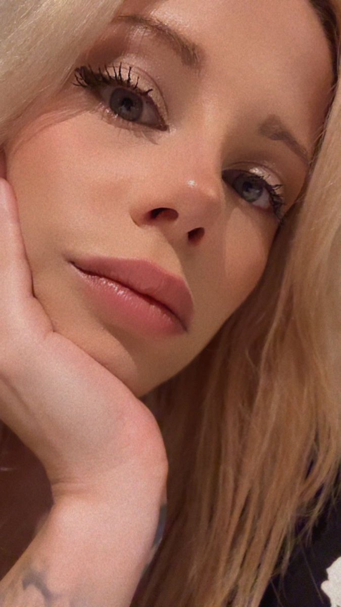 Holi reina 💜🥰 te extraño🥰💜