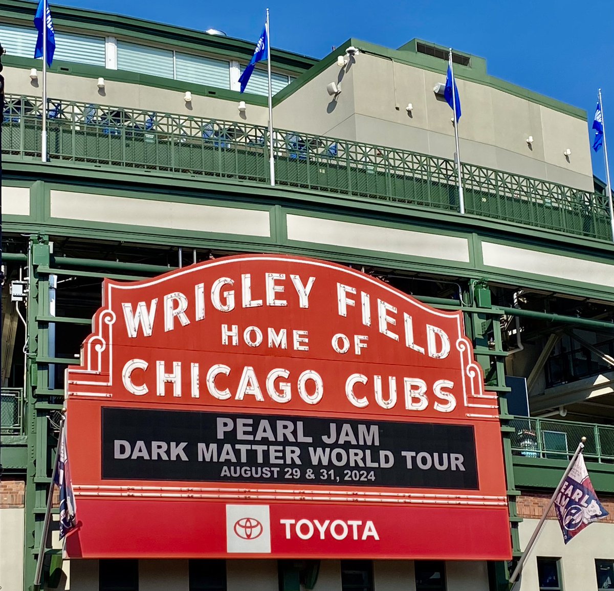 AgainMichelle's tweet image. Thursday was my first concert at Wrigley &amp;amp; first time seeing Pearl Jam 🎶