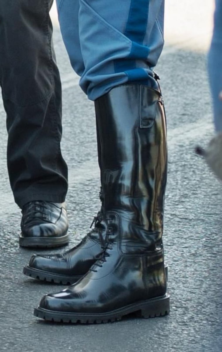 NutYourBoots's tweet photo. Hot Cop in New Boots #cop #hotcop #newboots #motocop #copuniform #boots https://t.co/gUkbMCk8Wf