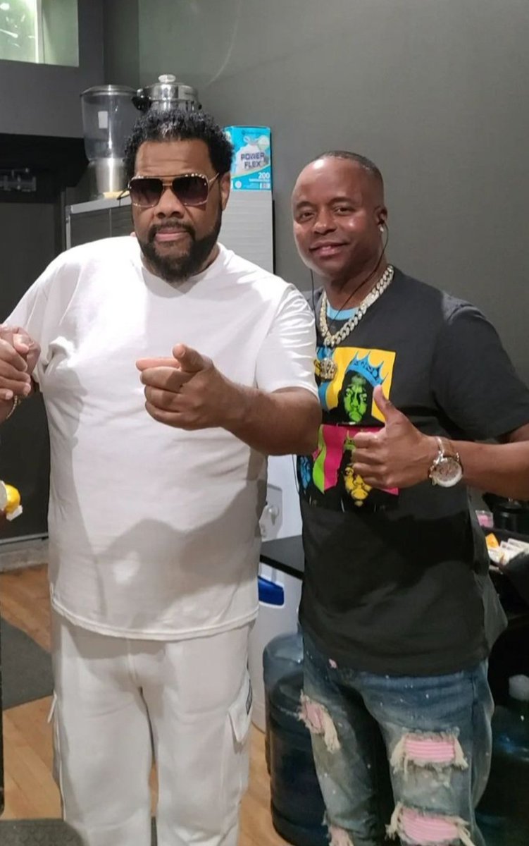 ChainShawty's tweet image. Another devastating blow; another BIG loss 💔 Rest easy @fatmanscoop 🙏🏽 One of THEE Best "Hype-men" EVER! An even better brotha ✊🏽
