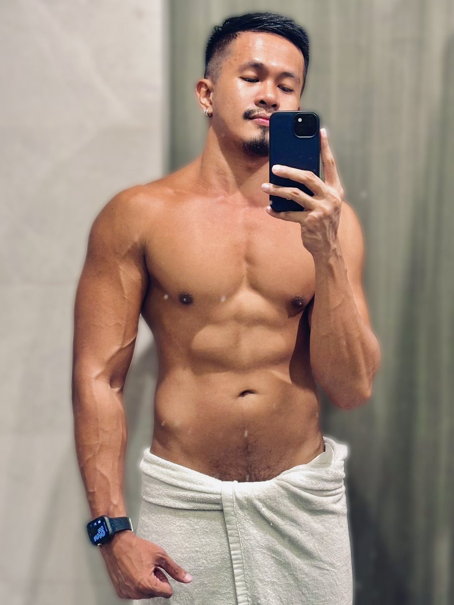 thatnattylifter's tweet photo. Maintained Weight: 69 kg, Bulking in 30 days. 🥱 #MinimalistFitness #LazyLifter That Natty Lifter https://t.co/vdD1C6vjJp