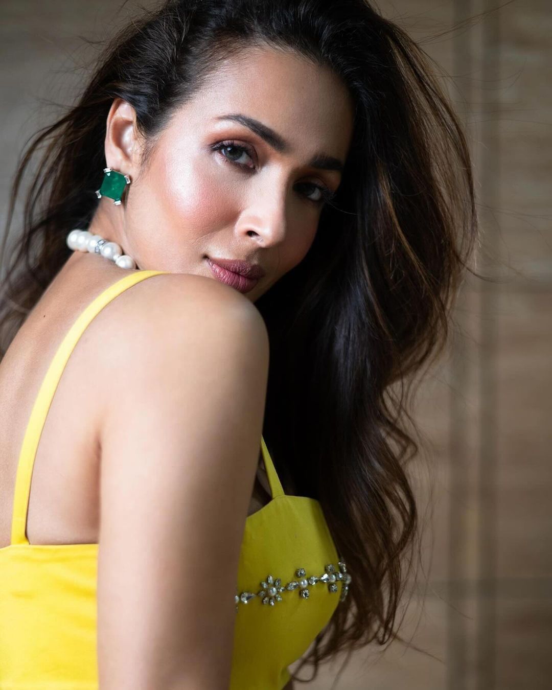 GWW_SPAbQAA6oXZ?format=jpg&name=large