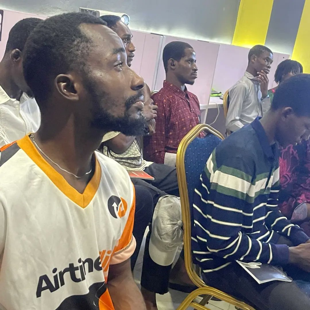 atelistech's tweet photo. We had an amazing time at Atelis HUB(FUTO Cafe), where we played host to a Training on "Technical Writing" organised by @gdscfuto FUTO. At Atelis, we are dedicated to supporting communities and learning amongst young minds.

#atelis #atelistech #learning #tech #hub #owerri https://t.co/T0DqrULFqs