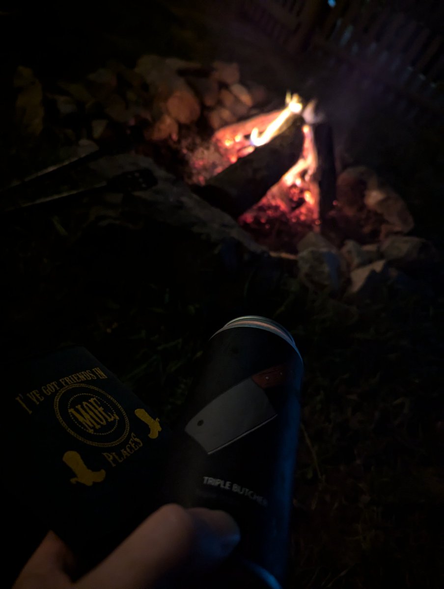 ASFreed's tweet image. Last can of Triple Butcher. 

#CraftBeer #CraftCans #ProperGlassware #campfire @badhopper @ManvsAle @RealBMaxwell @madrivertoaster @juggbigt @Just4BeerLovers @david_fuz @timmytckr @JonMontag @MartynMcIntosh @lMinglewoodl @SMem1971 @cellmavin @Fiocho @JohanBBT @amethyst_heels