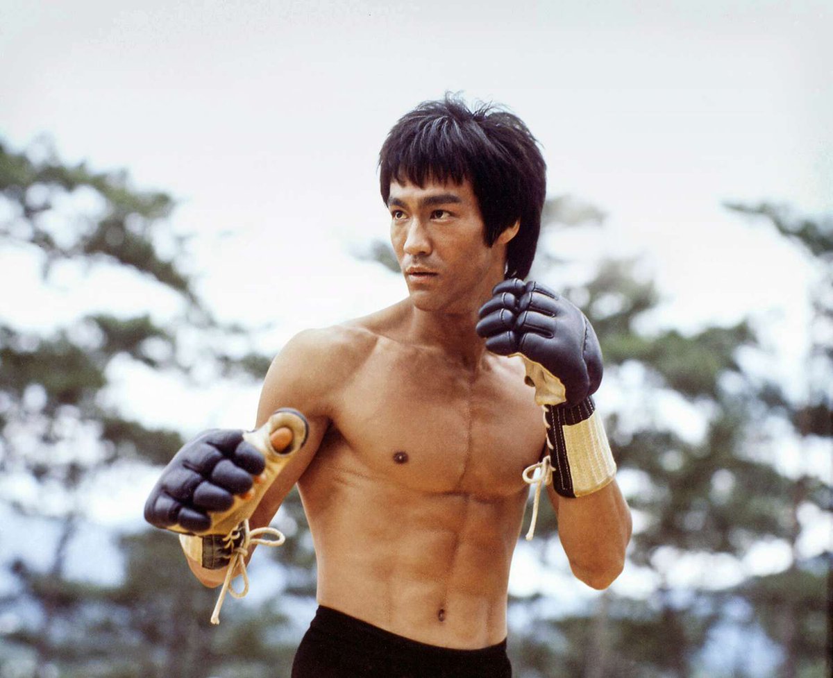 Cultination1's tweet photo. "Ne priez pas pour une vie facile, priez pour avoir la force d'endurer la difficulté."
-Bruce Lee- https://t.co/zmaNT99EXu