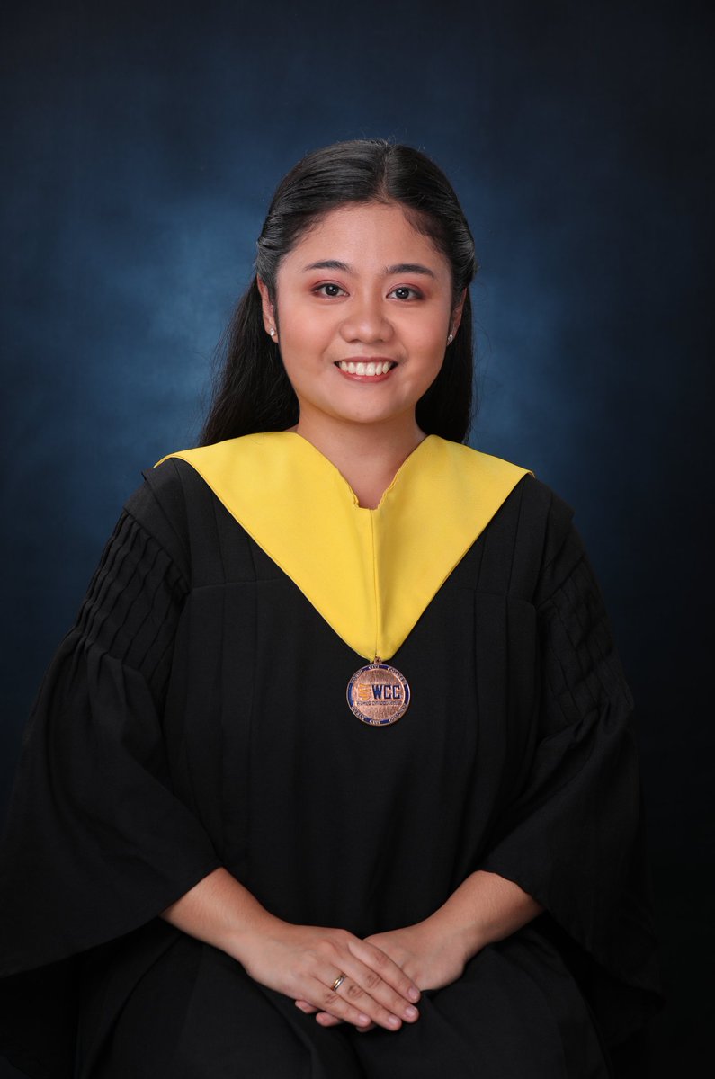 iamayrahmae's tweet photo. Life update: 

Degree Holder 🎓

This one's for you also, @mainedcm thank you! 💛 https://t.co/VCncfswOZ1