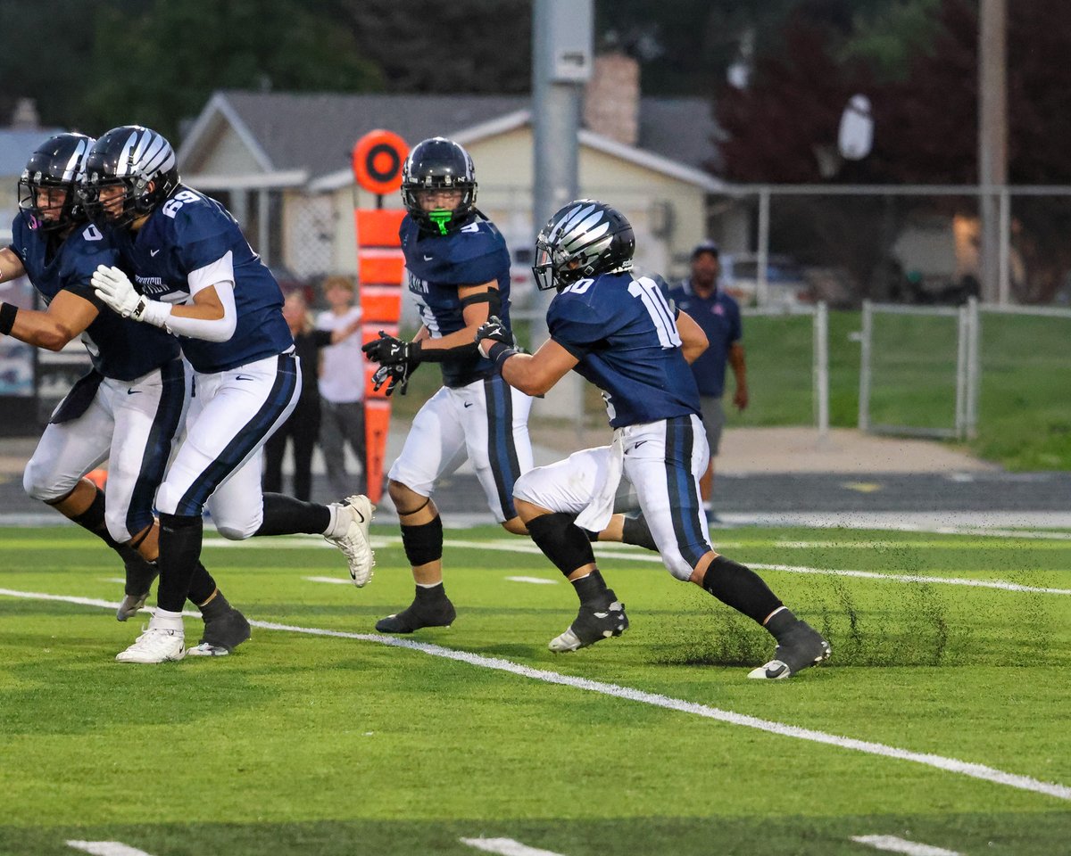 Danielle Crow tweet media