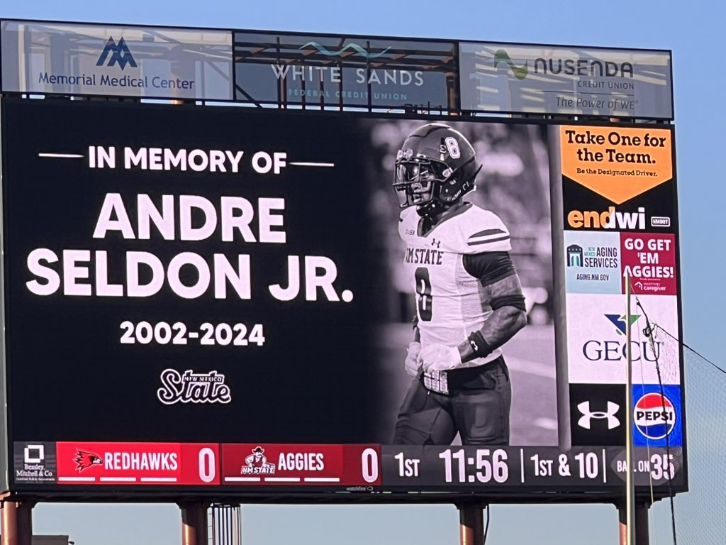 notoriousbanker's tweet photo. RIP Andre

God bless his teammates ,friends and family https://t.co/6hi41uI0lz