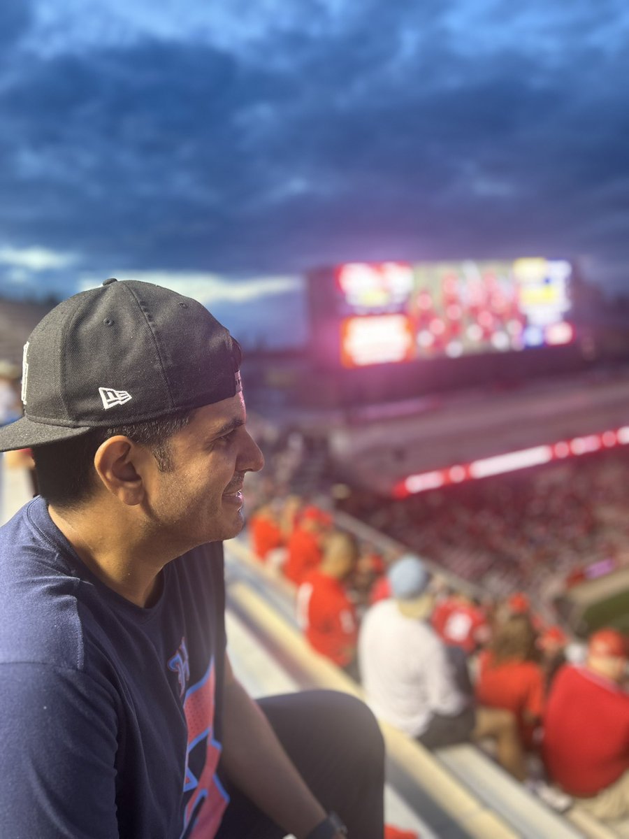 Mo Haider (@mohaider713) on Twitter photo Happy to be back at my alma mater for the home opener <a href="/UHCougarFB/">Houston Football</a> <a href="/UHouston/">University of Houston</a> #Htown Happy to be back at my alma mater for the home opener <a href="/UHCougarFB/">Houston Football</a> <a href="/UHouston/">University of Houston</a> #Htown