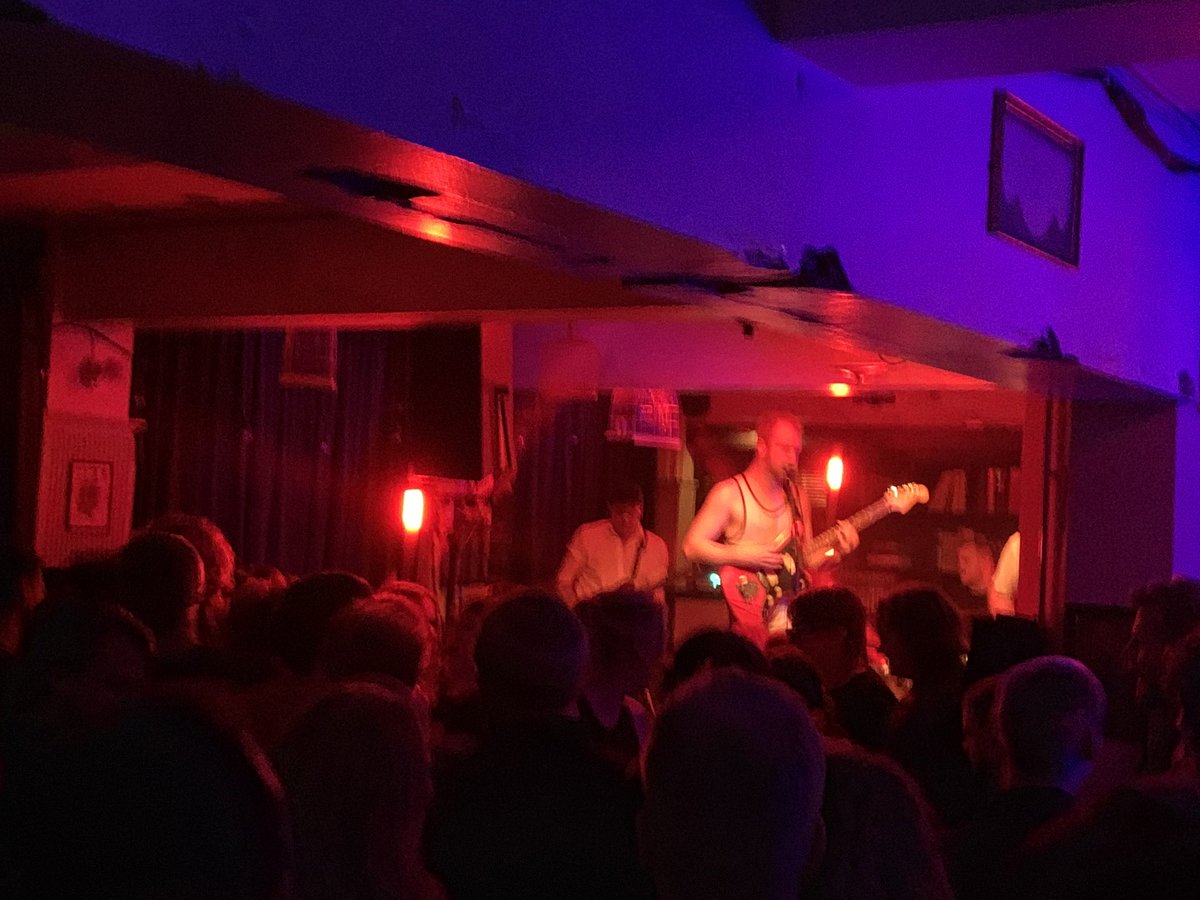 RIP Kex. Alveg ferlega glatað að nokkur auka hótelherbergi séu mikilvægari en þetta :(