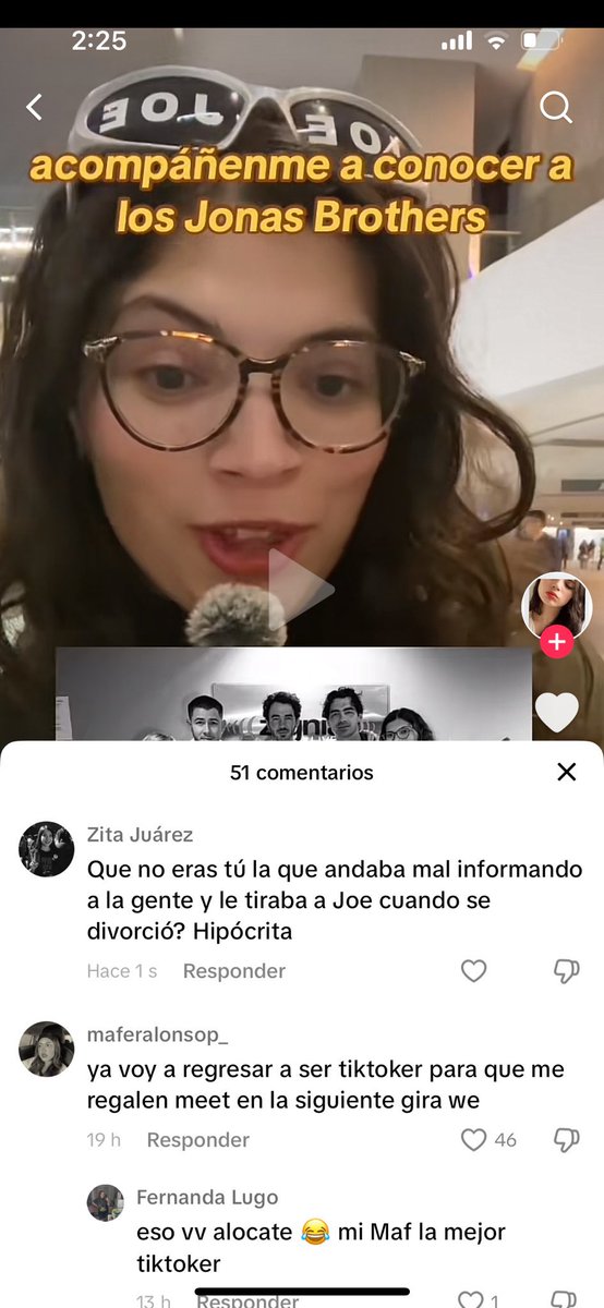 xhoaxjonas's tweet photo. Todas siempre son haters de los Jonas hasta que les dan la oportunidad de conocerlos, lo mal que envejeció este tuit porque al final Sophie en una entrevista salió a decir que ella no era amiga de Taylor HAKSKAJSAKKA https://t.co/NswWXEvafR