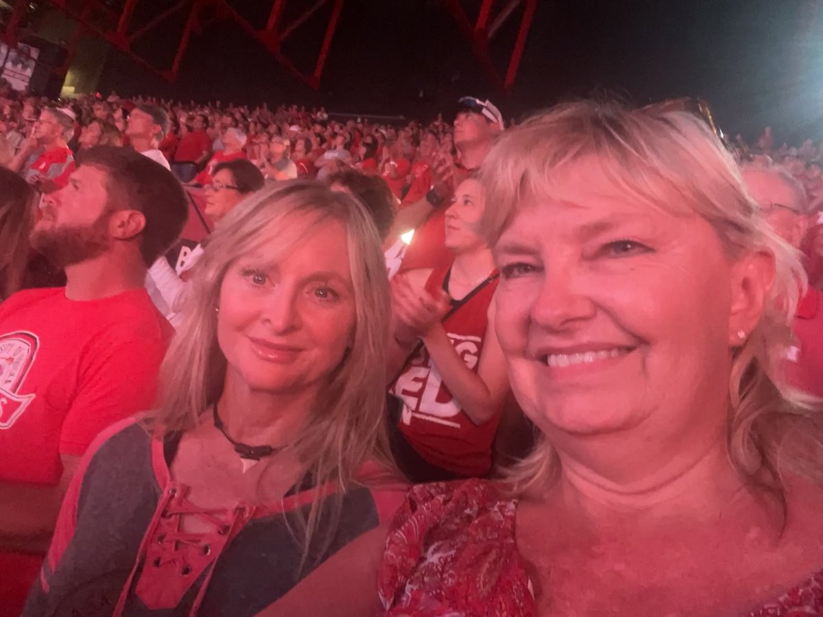 kayjorg's tweet photo. #Huskers
Go Big Red!! ❤️🏐❤️ https://t.co/faXfdflDm1