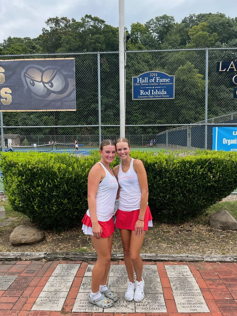 Great in Lancaster today for the Lady Monarchs Tennis program. Both JV and Varsity posted 4-1 victories.  Proud of you ladies!