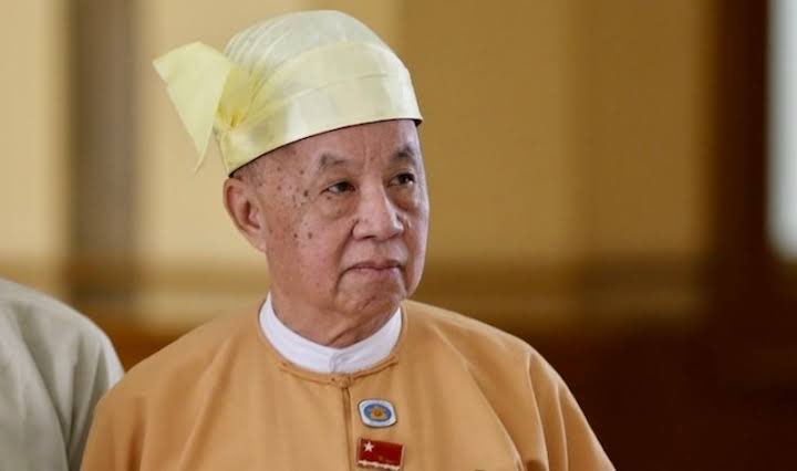 Deputy Speaker of Pyithu Hluttaw (lower house of parliament) U Tun Tun Hein was released from Lashio prison after it was captured by MNDAA and resistance forces 

Truly remarkable that political prisoners are literally freed by battle victories. 

#WhastHappeningInMyanmar