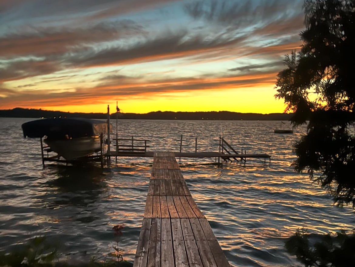 GenInphinity's tweet image. Torch Lake 🍻