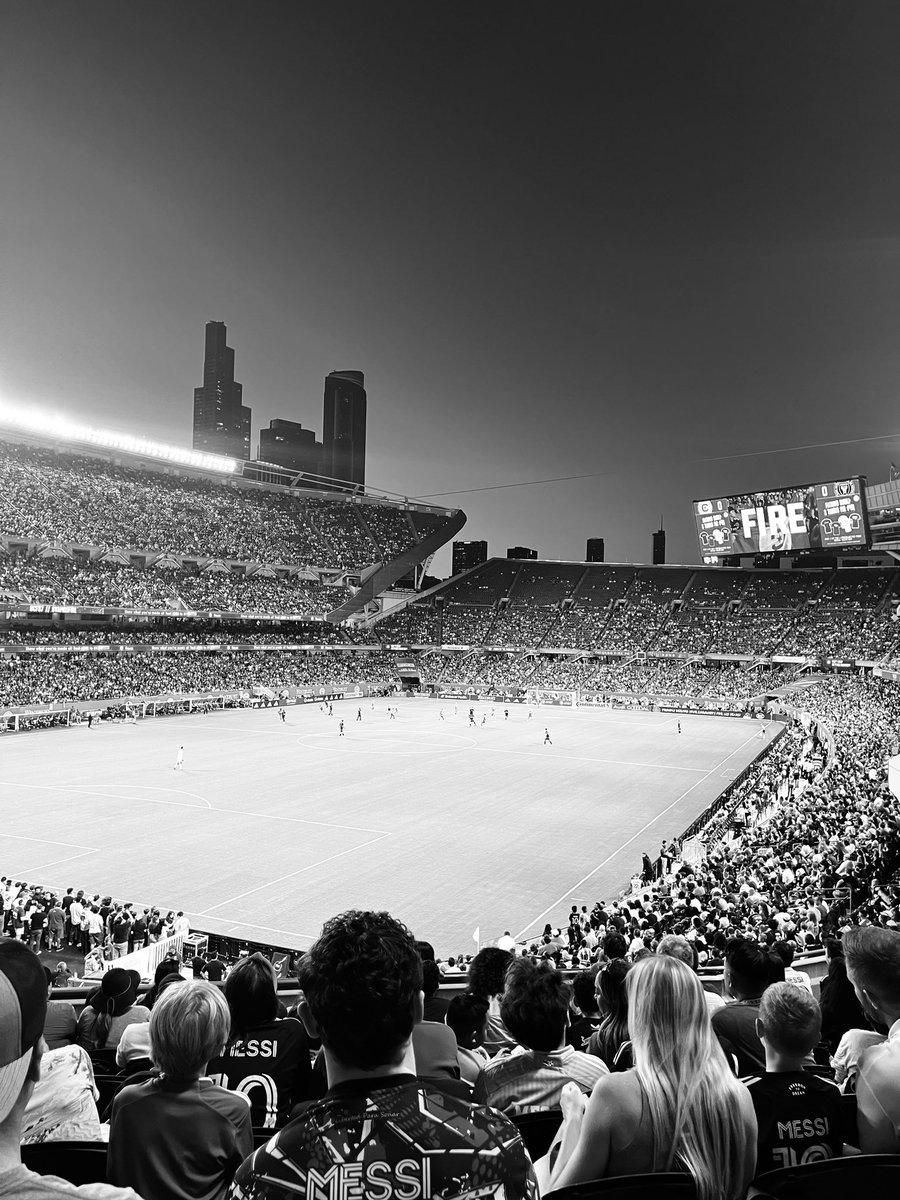 teddstrom's tweet image. Beautiful night for soccer! Go 🔥! #cf97