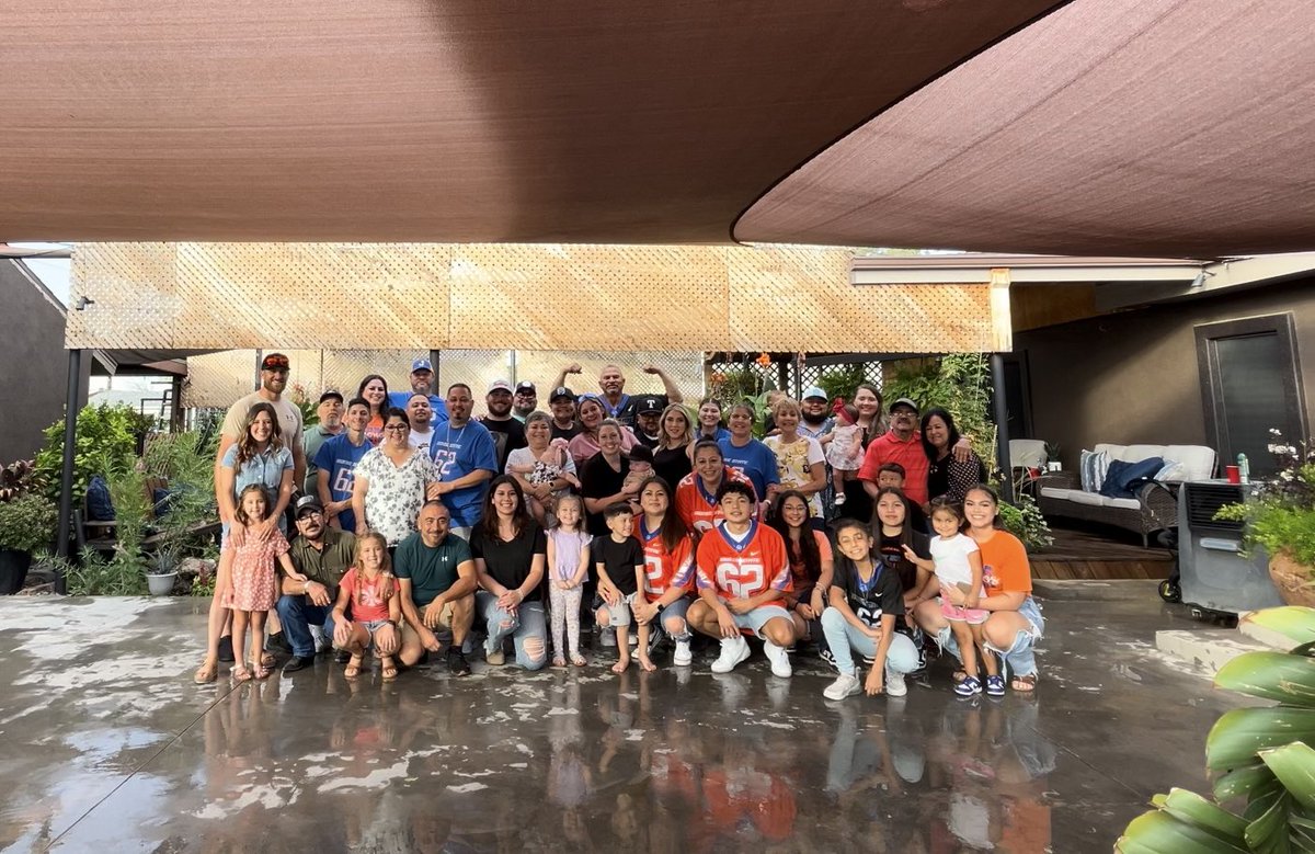 Watch party back home🧡💙 <a href="/roger_carreon62/">Roger Carreon</a>