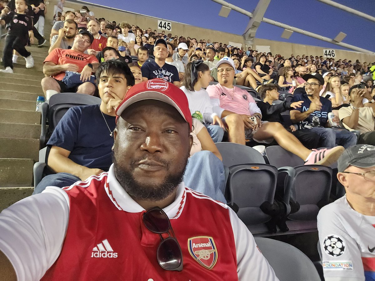 usiks's tweet photo. #CF97 https://t.co/uETUtAA7x5
