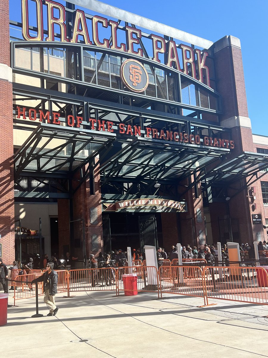 ItzJust_Tasha's tweet image. It’s been too long! #sfgiants #oraclepark