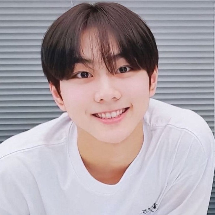 ENHYPENCONEXION's tweet photo. Me recordó a la sonrisa que Jungwon hace AJJSJSWJAKJA 😭😭

#VAMFIELD #DARKMOON #ENHYPEN #ENGENE @ENHYPEN @ENHYPEN_members https://t.co/vORyRcnYP0