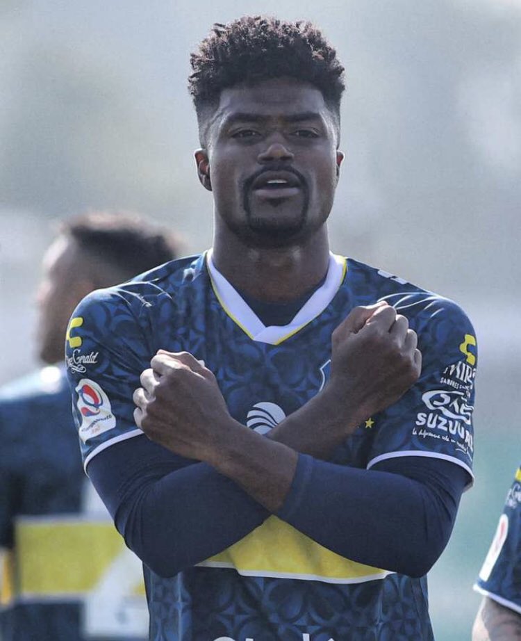 analyticscl's tweet photo. 🇧🇷⚔️ Eduardo Bauermann entre los jugadores de Everton ante Unión Española:

➜ 1° en quites [6]
➜ 1° en recuperaciones [6]
➜ 1° en duelos ganados [9]
➜ 1° en entradas completadas [4]

PARTIDAZO. 🔝 https://t.co/wnmHBiNNlK