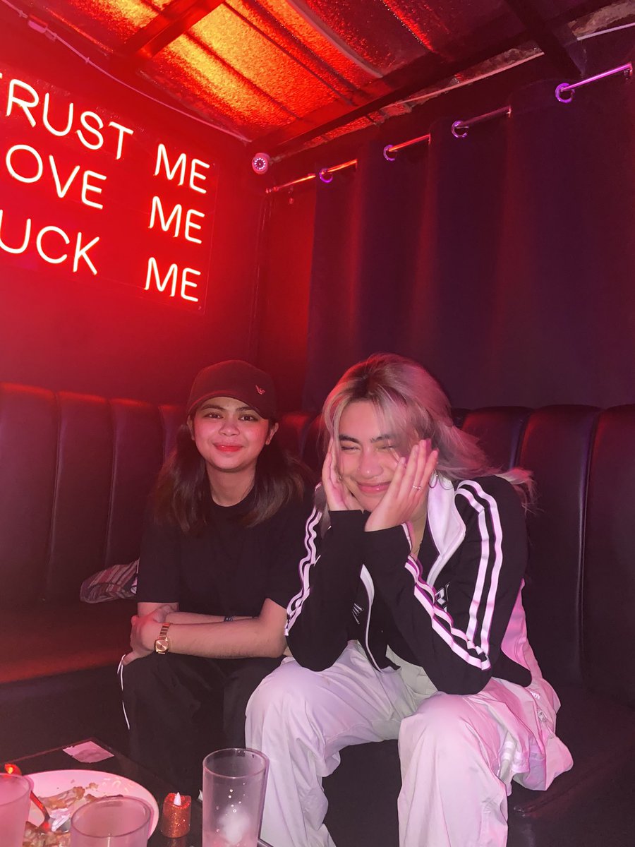 gfniangge's tweet photo. iloveyou 🖤
@acolossus_ https://t.co/0zyZ7hPLbf