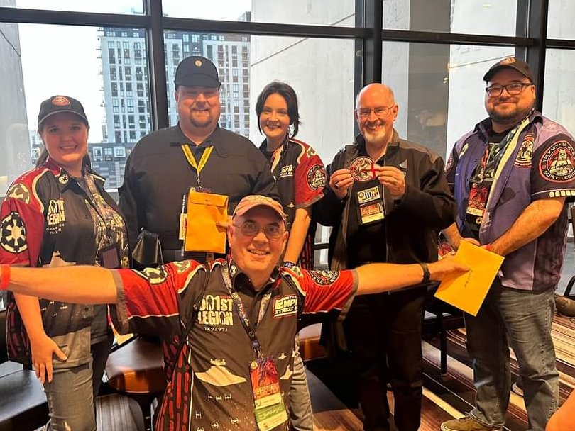 The Alabama Garrison of the 501st Legion at Dragon Con this weekend presenting Timothy Zahn with the patch that I designed for the garrison.