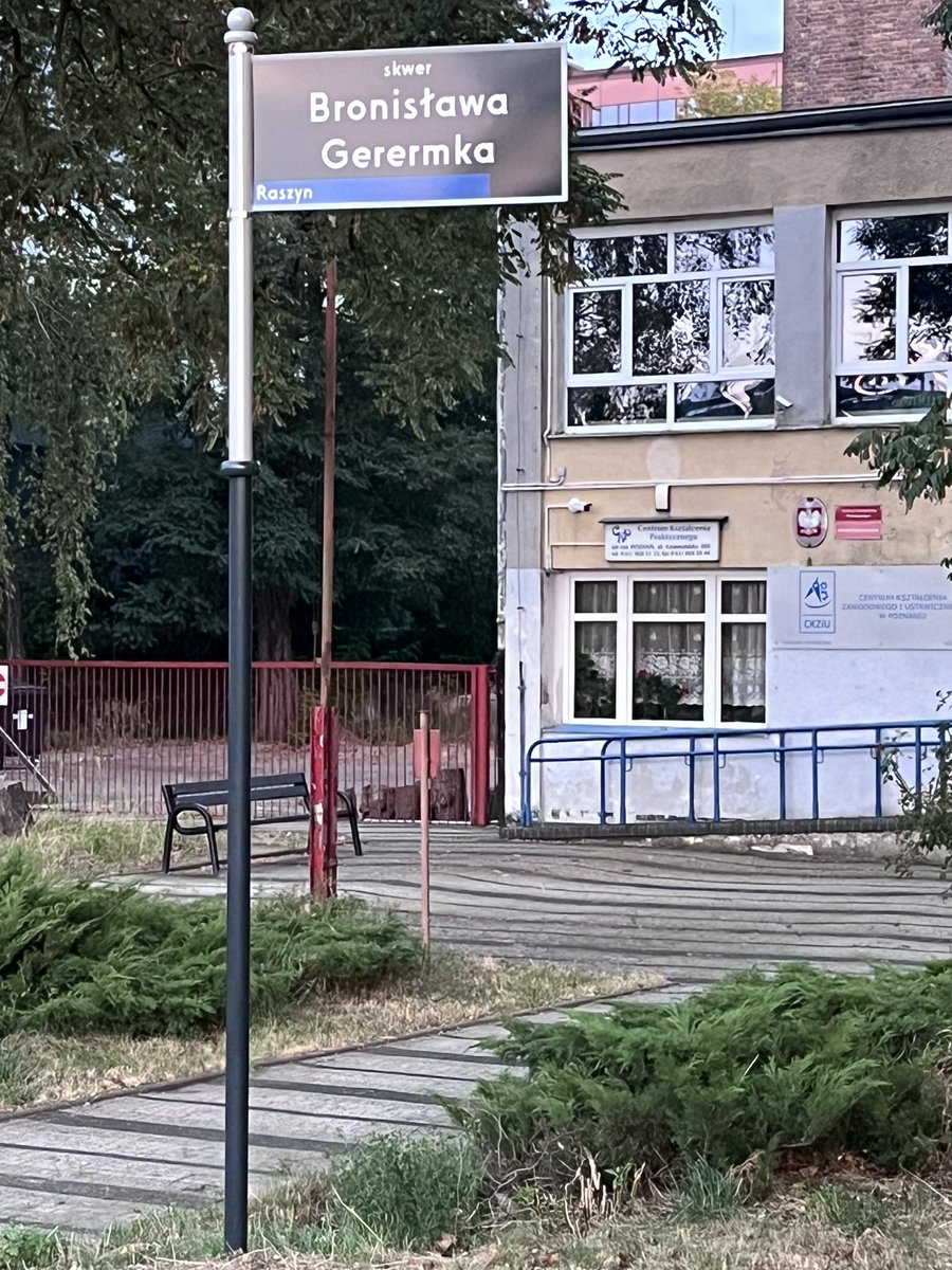 Michal Michalski (@topographos2) on Twitter photo I nikt nie zauważył ?  #Poznań <a href="/jacek_jaskowiak/">Jacek Jaśkowiak</a> <a href="/GeremekCenter/">Fundacja Geremka / The Geremek Foundation</a> <a href="/Bart_Wielinski/">Bartosz T. Wieliński 🇵🇱🇪🇺🇺🇦</a> <a href="/gazeta_wyborcza/">Gazeta Wyborcza.pl</a> I nikt nie zauważył ?  #Poznań <a href="/jacek_jaskowiak/">Jacek Jaśkowiak</a> <a href="/GeremekCenter/">Fundacja Geremka / The Geremek Foundation</a> <a href="/Bart_Wielinski/">Bartosz T. Wieliński 🇵🇱🇪🇺🇺🇦</a> <a href="/gazeta_wyborcza/">Gazeta Wyborcza.pl</a>