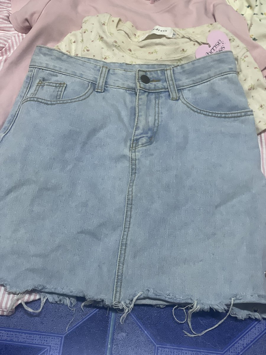 tiueru's tweet photo. เอว25-27 60฿ #ส่งต่อเสื้อผ้ามือ2 #ส่งต่อเสื้อผ้า #เสื้อผ้ามือสอง #เสื้อผ้ามือ2 #ส่งต่อเสื้อผ้ามือสองสภาพดี #โล๊ะตู้ #โล้ะตู้เสื้อผ้า #ส่งต่อเครื่องสําอาง #ส่งต่อกางเกง #ส่งต่อcintage #ส่งต่อเสื้อผ้ามือสองสภาพดี #ส่งต่อเสื้อผ้ามือ2 #ส่งต่อเครื่องสําอาง #ส่งต่อกางเกงยีนส์ https://t.co/uCW6pWu1Y1
