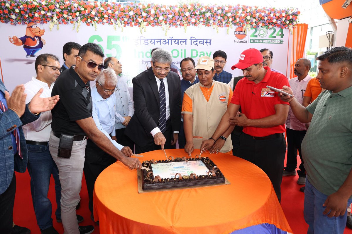 ED&amp;SH, MSO celebrated 65th IndianOil Day at COCO BKC, Mumbai thanking our energy warriors, Customer Attendants for their steadfast service and customers for their unwavering trust in our products and services.