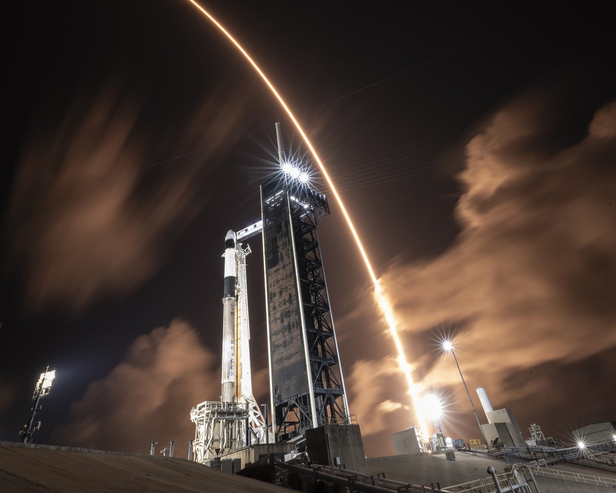 Dmcdee3's tweet image. @SpaceX 
Falcon 9 delivers 42 @Starlink satellites, including 26 with Direct to Cell capabilities, to low-Earth orbit in back-to-back launches from Florida and California
 #Innovation 
#AdvanceTech
@elonmusk