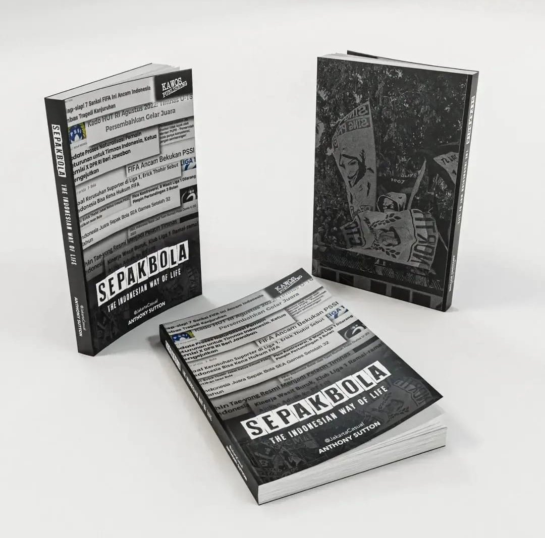 GIVE AWAY TIME!

JIKA Man. Utd taklukan Liverpool nanti malam, salah satu buku ini akan menjadi milik salah satu dari kalian. Cukup RT dan tinggalkan jejak di kolom komentar, lalu pilih salah satu dari dua pilihan buku berikut yang kalian mau.

Gudlak! #MUNLIV
