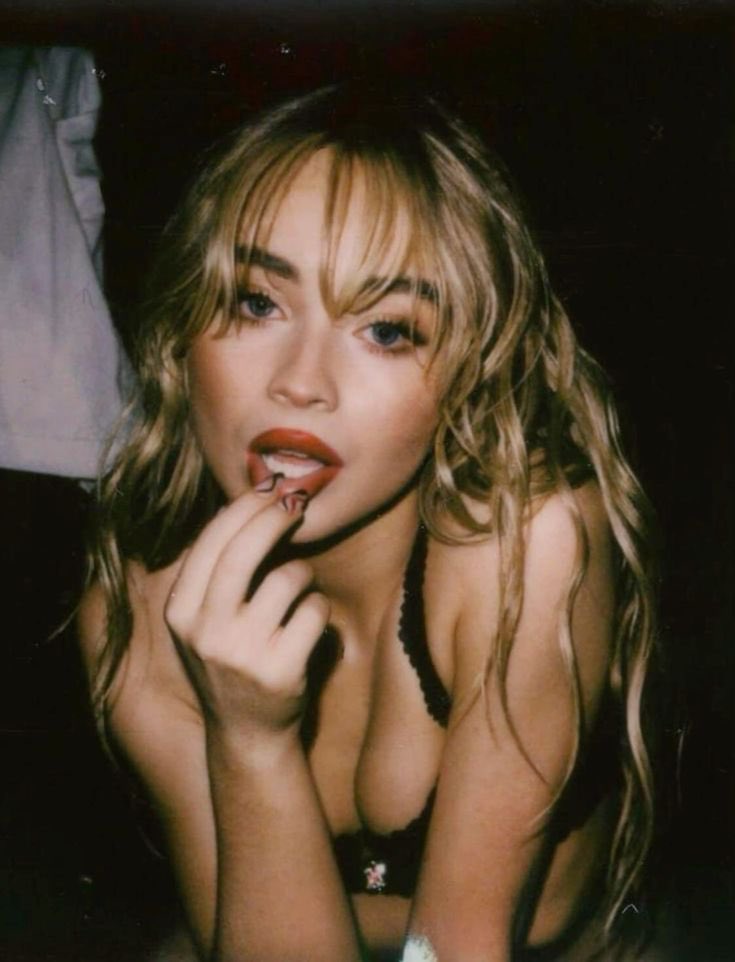 lvsubmissiveppl's tweet photo. Sabrina Carpenter 💙 https://t.co/O85Lh2aaax