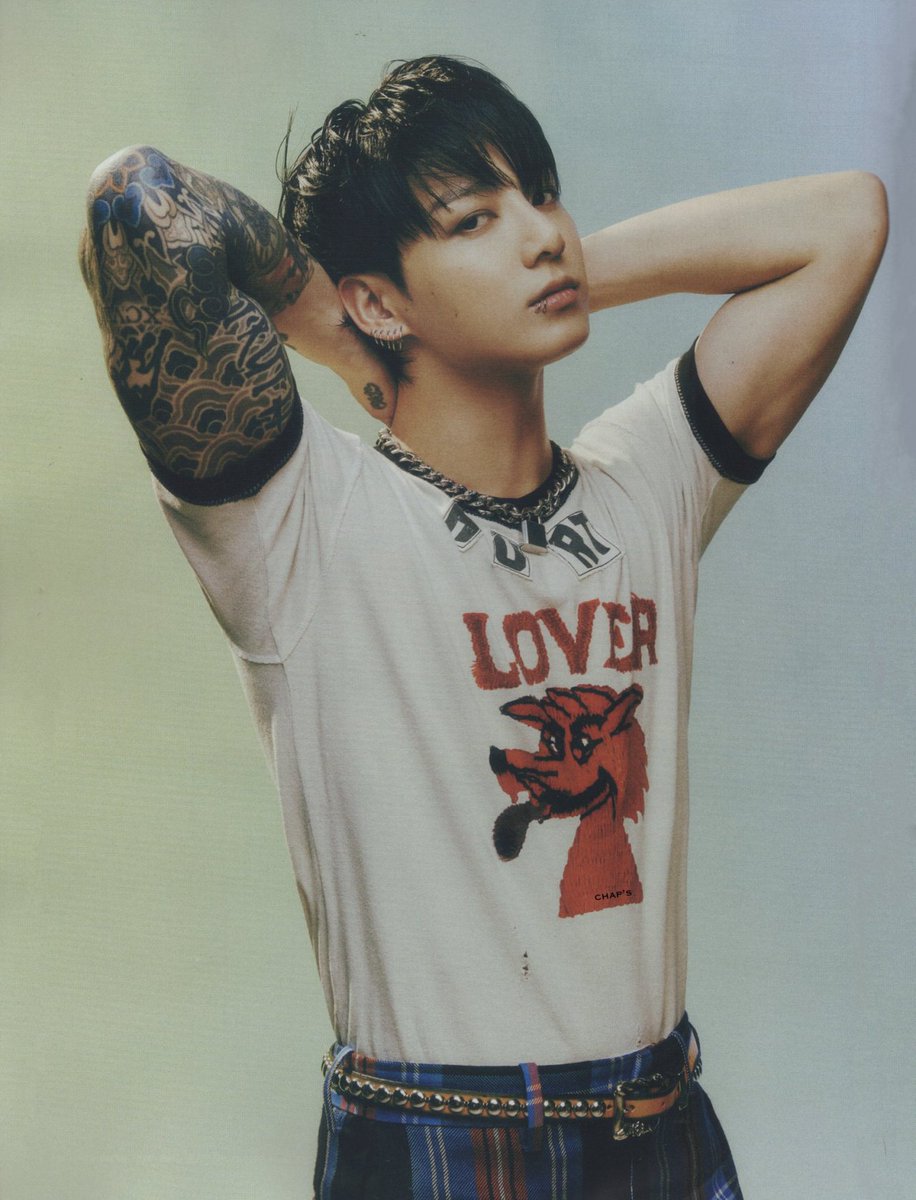 viraltakes's tweet photo. The superstar Jung Kook turns 27 today. https://t.co/STkMdlTWLa