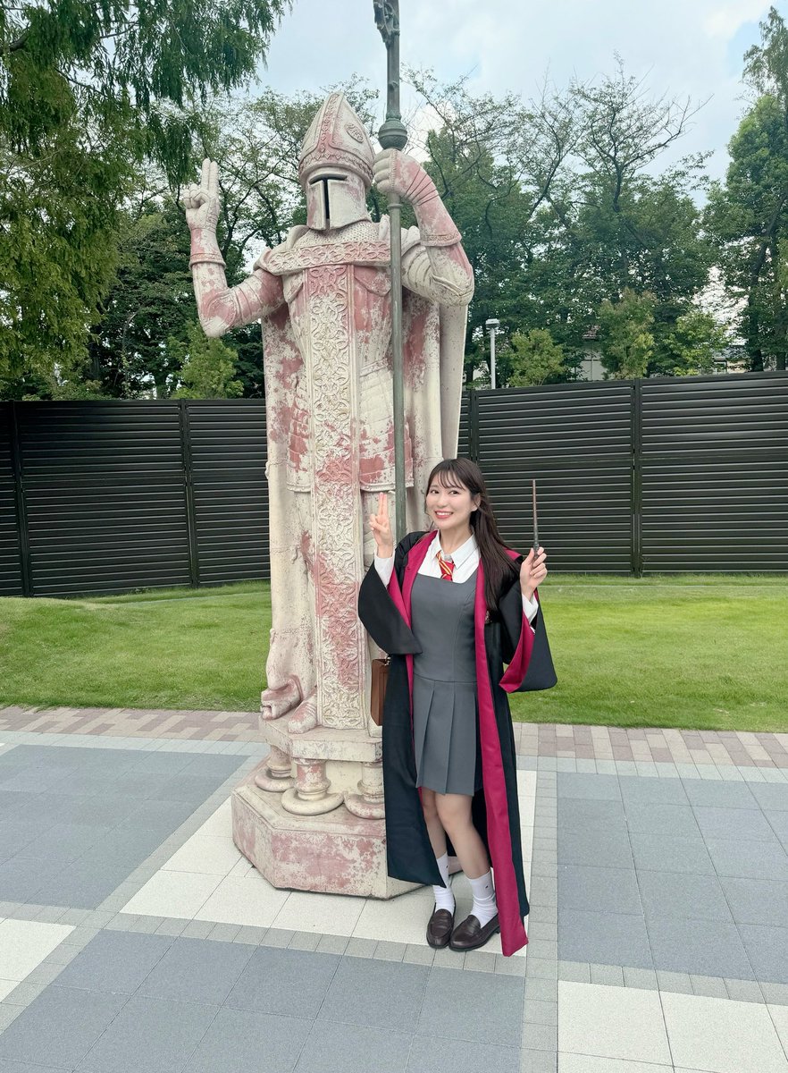 こちらのお洋服は、 嘆きのマートル時代の制服をイメージして、 引用元