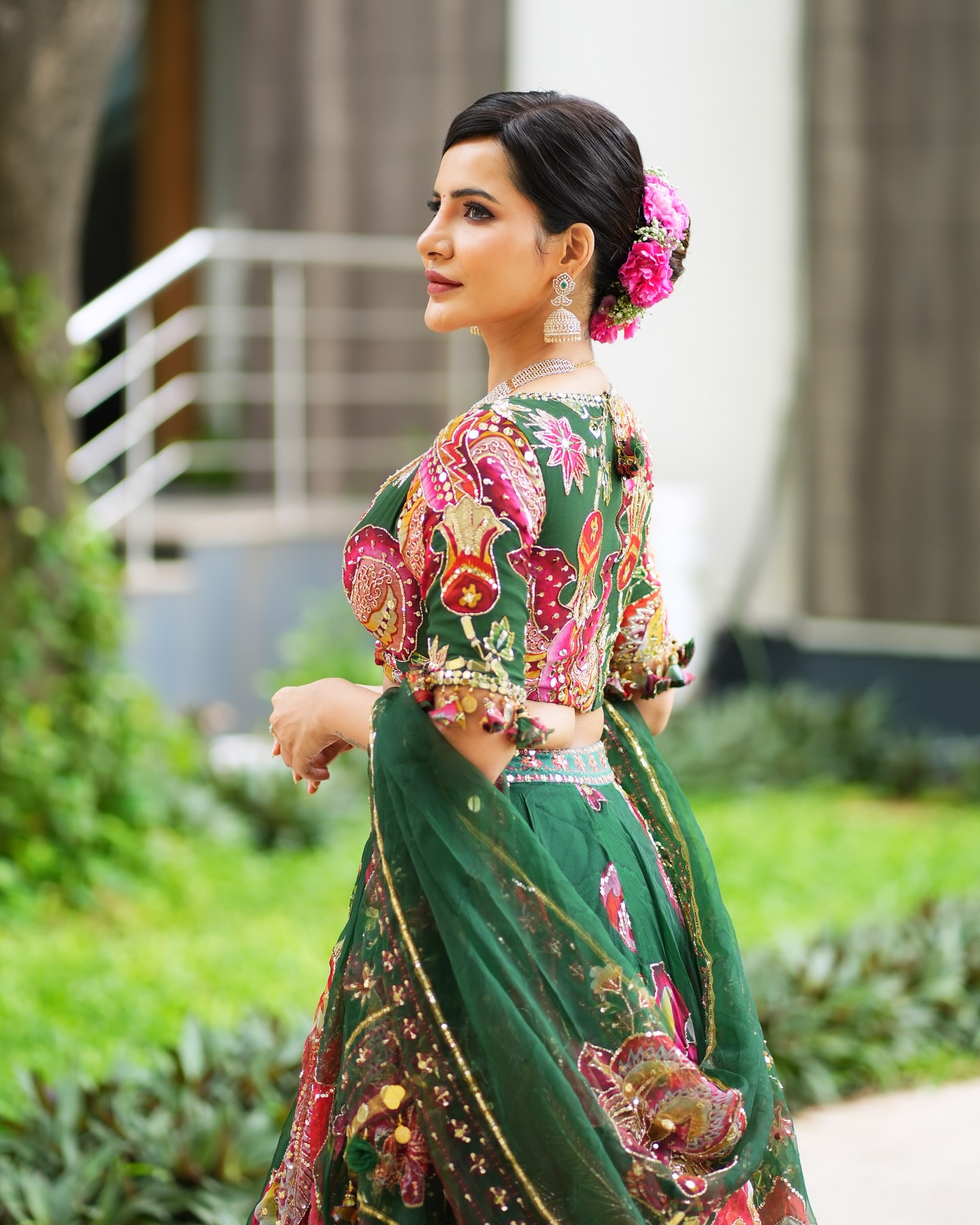 GWXIAJBbQAEM_Lx?format=jpg&name=large