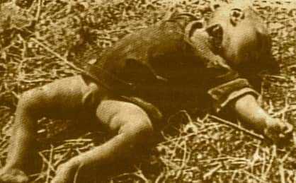Fano_Eagle's tweet photo. 32 years ago a mother and her baby were among several Amharas slaughtered by Oromo nationalists in Arsi, supported by TPLF. This has continued since 2018 following the assendance to power of Abiy Ahmed Ali, an Oromo prime minister.  #StateSponsoredGenocide https://t.co/xE2UpUPYE4
