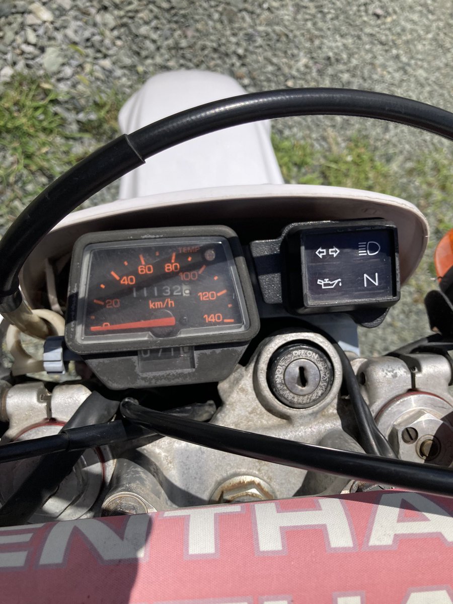 8beatRider's tweet photo. 緩募　DT200WR 50万くらいでいかがでしょう。岩手から。純正品、その他諸々てんこ盛り。

 #バイク売ります https://t.co/CkHJzK44y5