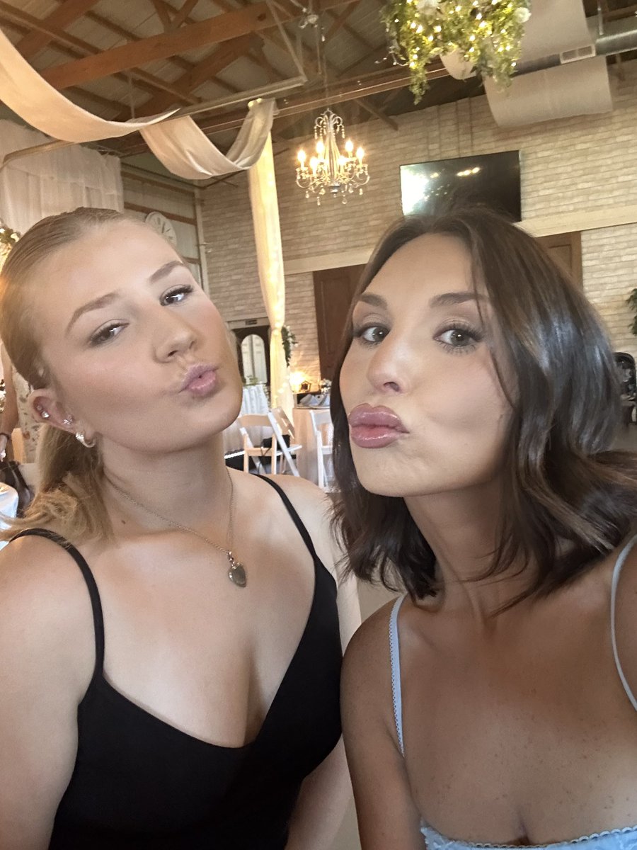 yeahpeyton's tweet image. Wedding gyals