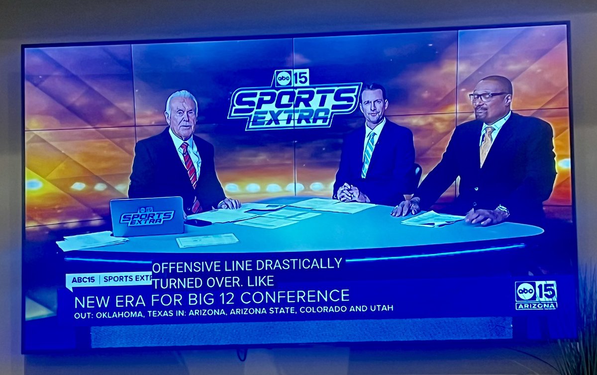 Football is back and so is this team! Love Saturday nights watching <a href="/FouhyOnSports/">Craig Fouhy</a> <a href="/mark_may/">Mark May</a> &amp; <a href="/CollinHarmonTV/">Collin Harmon</a> on <a href="/abc15/">ABC15 Arizona</a>